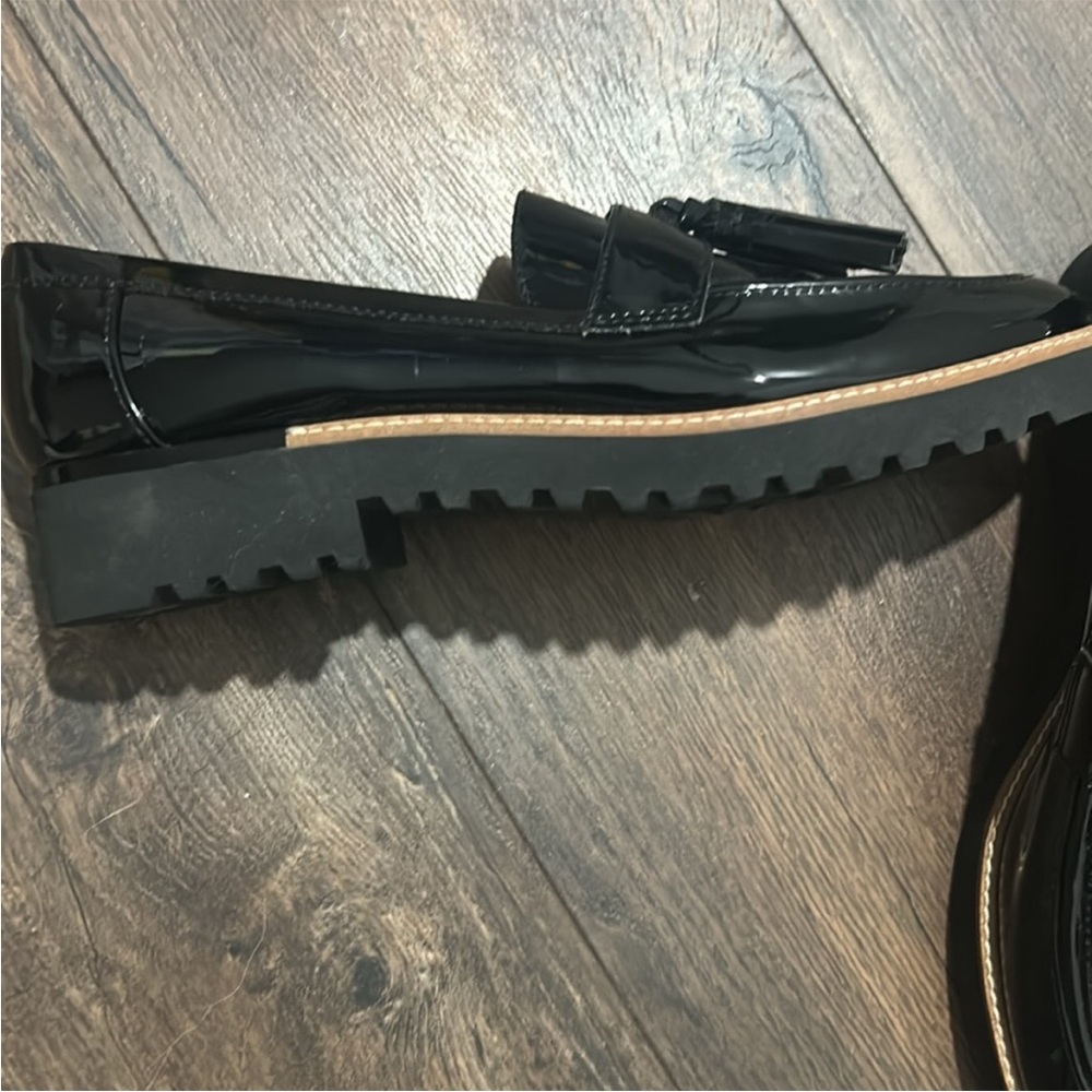 Franco Sarto Carolynn Tassel Black Patent Loafer Slip on Size 8 1/2